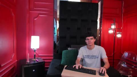 Sara and Edward online show from 11.05.25