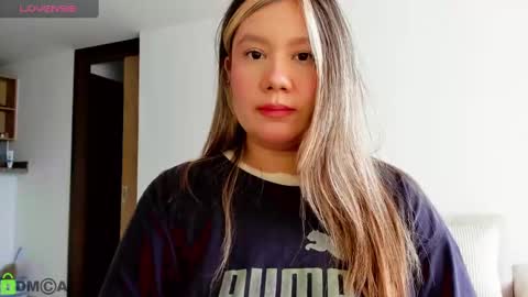 Snapshot of sarasmith19 chatting on 03.11.25 Sara sarasmithfun by instagram online show from 03.11.25