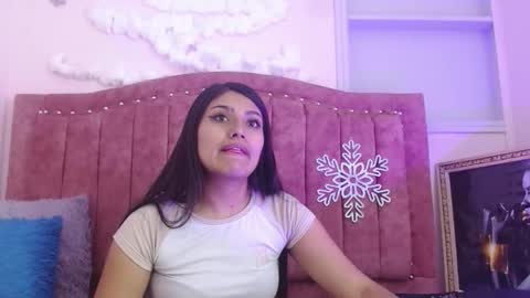 sarastonesx online show from 12.30.24