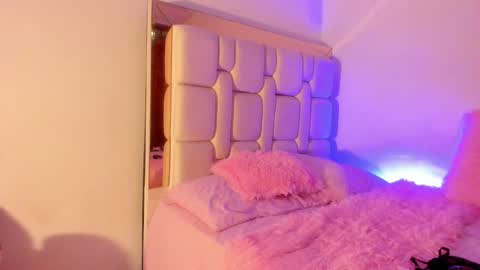 Sara  online show from 01.09.25