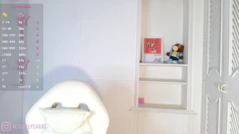 Snapshot of saraxp chatting on 05.23.26 Sara Sofa online show from 05.23.26