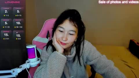 Snapshot of saraxray chatting on 09.08.25 Sara online show from 09.08.25