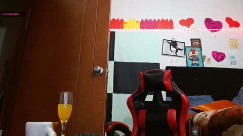 Sara Jimenez online show from 04.11.26