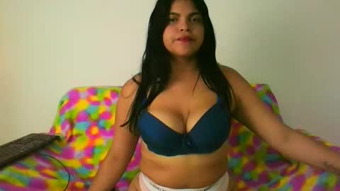 saray_we online show from 12.01.25
