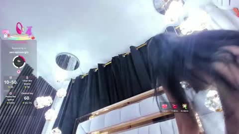 Snapshot of sarayroyse chatting on 09.13.25 Saray online show from 09.13.25