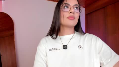 Sarita Lozano online show from 04.14.26