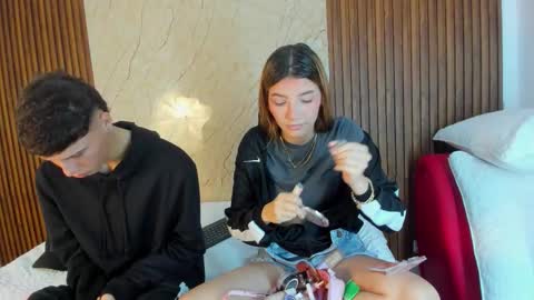  SARIYA Y ALEXIS  online show from 02.18.26