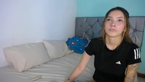  SARIYA Y ALEXIS  online show from 04.30.26