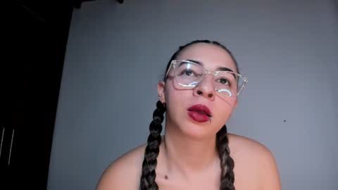 Snapshot of sarita_browns chatting on 07.19.26 zarita online show from 07.19.26