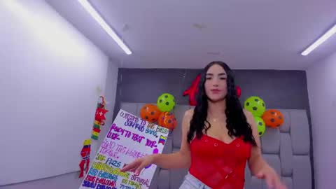 Snapshot of sarita_hornny chatting on 06.17.26 Sarita online show from 06.17.26