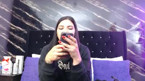 Sara online show from 04.18.26