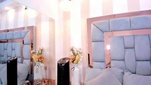 Snapshot of saritaa_vegaa chatting on 07.26.26 Sara online show from 07.26.26