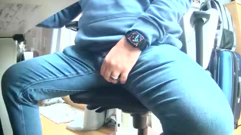 Snapshot of saschaalesi1976 chatting on 11.16.25 saschaalesi1976 online show from 11.16.25