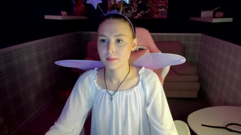 sasha  meow online show from 12.15.25