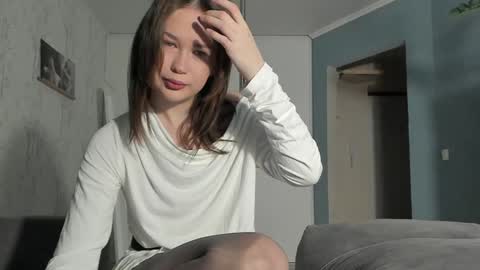 Snapshot of sasha_bell_ chatting on 01.20.25 Sasha online show from 01.20.25