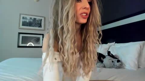 Sasha online show from 02.22.25