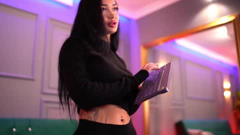 Dennise online show from 02.16.25