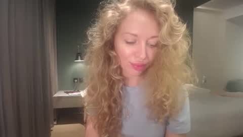 Sasha online show from 11.06.25