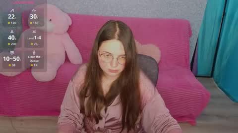 Snapshot of sashavibe chatting on 05.12.26 Sasha online show from 05.12.26