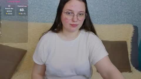 Snapshot of sashavibe chatting on 05.27.26 Sasha online show from 05.27.26