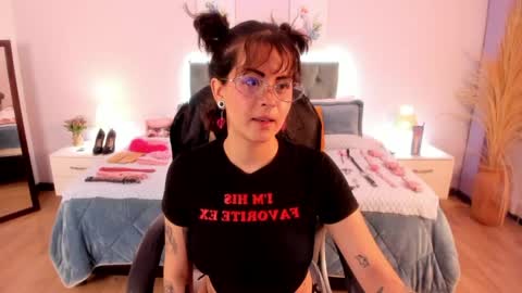 saskia_vellour online show from 04.24.26