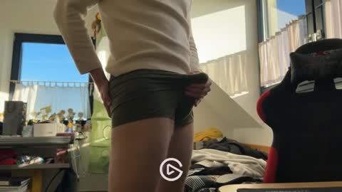 Snapshot of sason97xx chatting on 12.26.24 sason97xx online show from 12.26.24