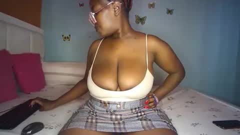 Snapshot of sassy100936 chatting on 04.26.26 Spicyd online show from 04.26.26
