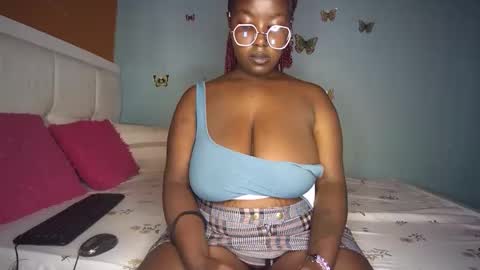 Snapshot of sassy100936 chatting on 05.09.26 Spicyd online show from 05.09.26