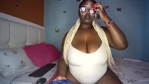 Snapshot of sassy100936 chatting on 05.24.26 Spicyd online show from 05.24.26