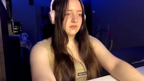 Snapshot of sassy_touch_heat_x3 chatting on 10.17.25 Marmulka or Mary online show from 10.17.25
