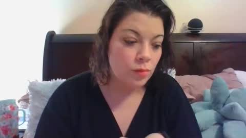 Snapshot of sassyavarose chatting on 11.25.25 sassyavarose online show from 11.25.25