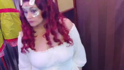 Snapshot of sassylatin45 chatting on 12.25.24 sassylatin45 online show from 12.25.24