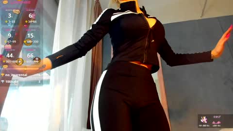 Snapshot of sassyt33n chatting on 02.10.26 sassyt33n online show from 02.10.26