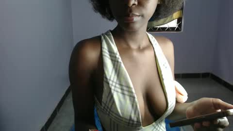 Snapshot of sassyvece12 chatting on 01.12.26 Sassy online show from 01.12.26
