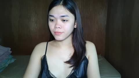 Snapshot of saszzyyumiie chatting on 10.02.25 saszzyyumiie online show from 10.02.25