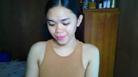 Snapshot of saszzyyumiie chatting on 11.24.25 saszzyyumiie online show from 11.24.25