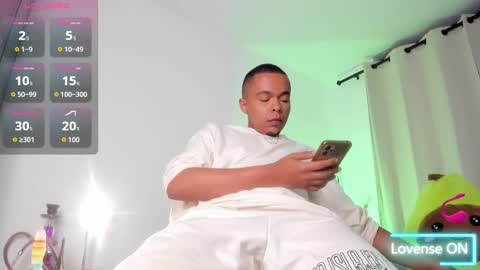 Snapshot of satanas_333 chatting on 02.23.25 online show from 02.23.25