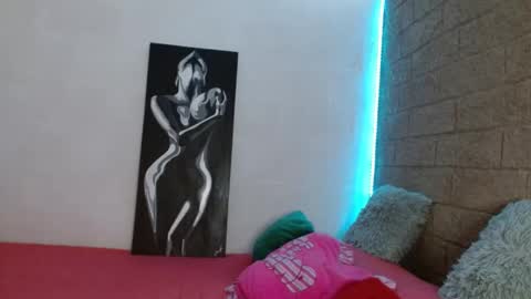 Snapshot of sativa_29 chatting on 12.11.24 Sativa online show from 12.11.24