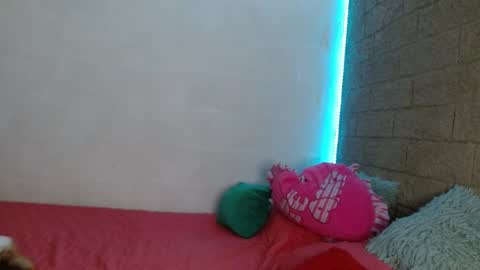 Snapshot of sativa_29 chatting on 12.15.24 Sativa online show from 12.15.24