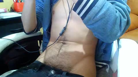 Snapshot of saturno_97 chatting on 02.02.25 saturno_97 online show from 02.02.25
