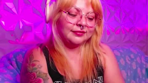 Gina George online show from 09.30.25