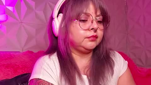 Gina George online show from 10.26.25