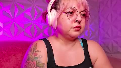 Gina George online show from 02.26.26