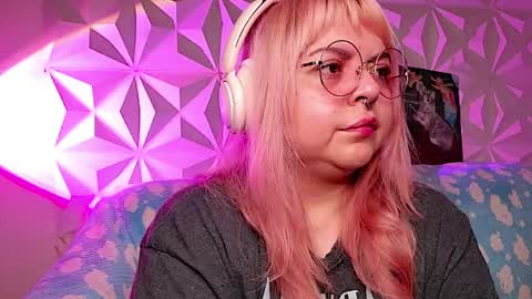 Snapshot of satyn_doll chatting on 04.20.26 Gina George online show from 04.20.26