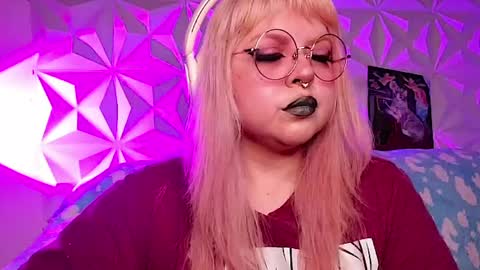 Snapshot of satyn_doll chatting on 04.26.26 Gina George online show from 04.26.26