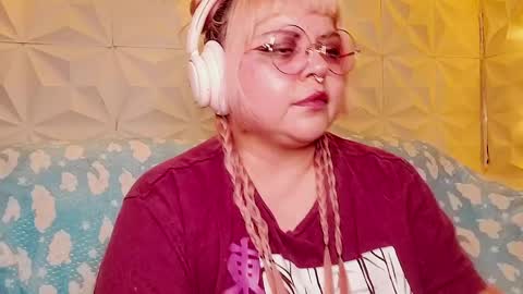 Snapshot of satyn_doll chatting on 05.16.26 Gina George online show from 05.16.26