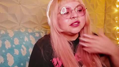 Snapshot of satyn_doll chatting on 05.19.26 Gina George online show from 05.19.26