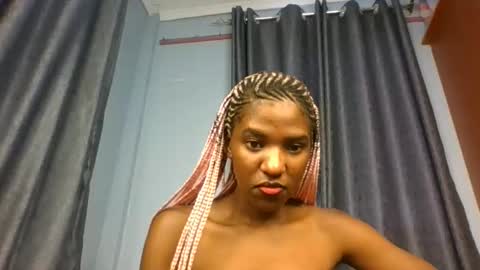 Snapshot of sauce_pety chatting on 04.16.26 pety online show from 04.16.26