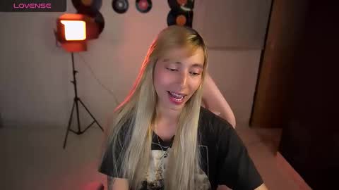 I AM JENN  online show from 03.29.26