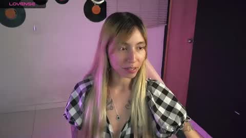 Snapshot of saucy_jenn1 chatting on 06.14.26 I AM JENN online show from 06.14.26